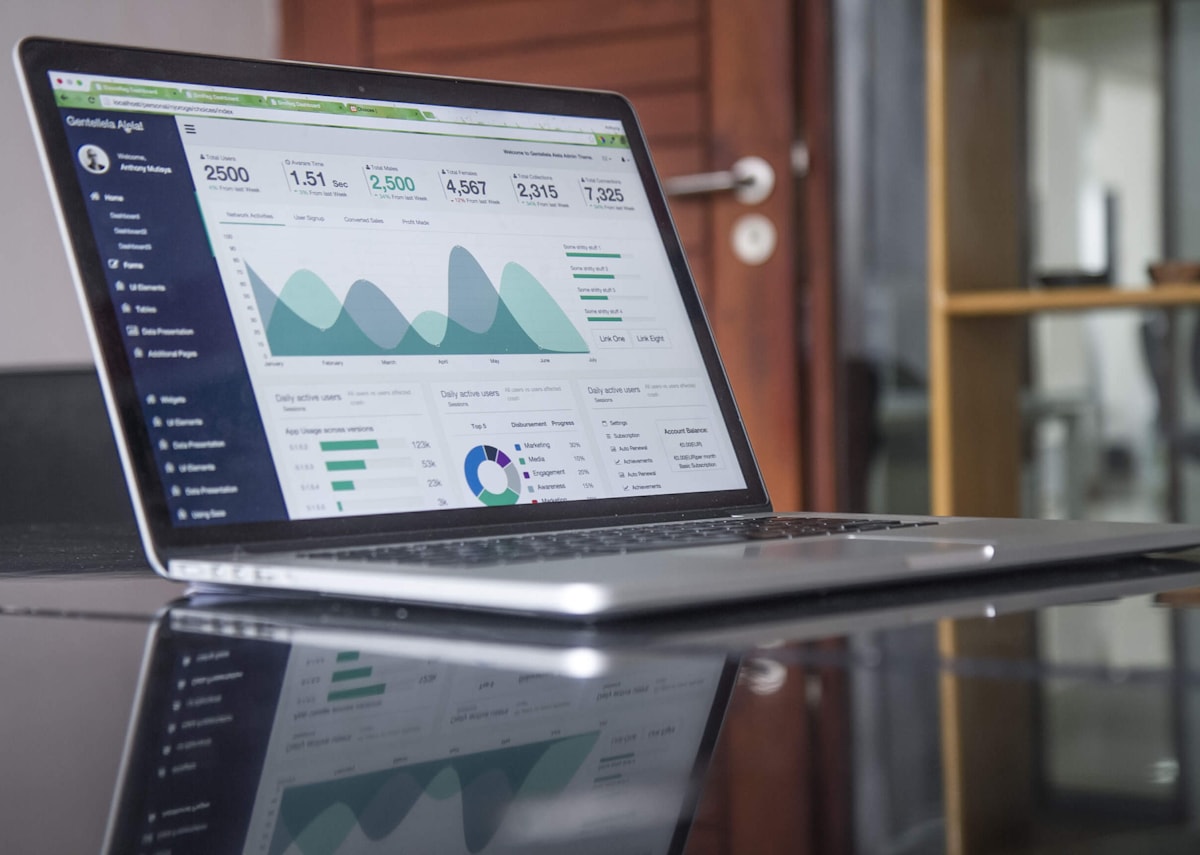 Revenue dashboards and reporting (stock photo)